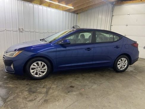 Used 2019 Hyundai Elantra SE image 4