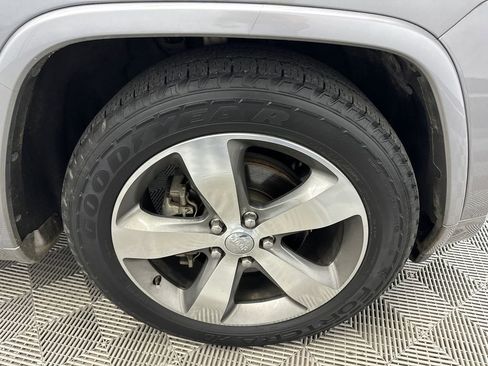 Used 2016 Jeep Grand Cherokee Overland image 14