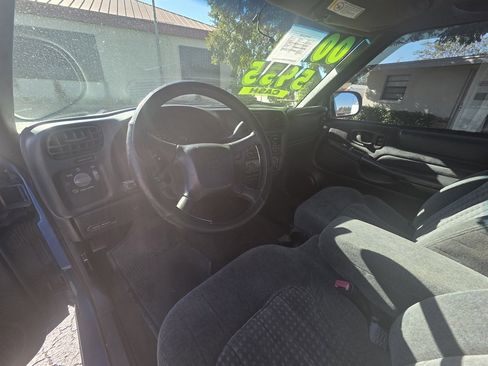 Used 2000 Chevrolet S10 Pickup LS w/ Preferred Equipment Group image 14