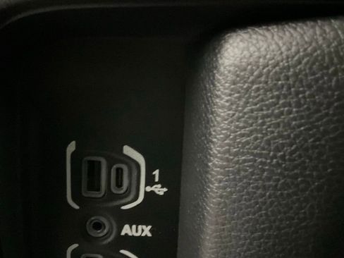 Used 2020 RAM 2500 Laramie image 21