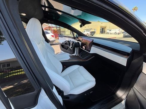 Used 2022 Tesla Model X AWD/4WD image 39