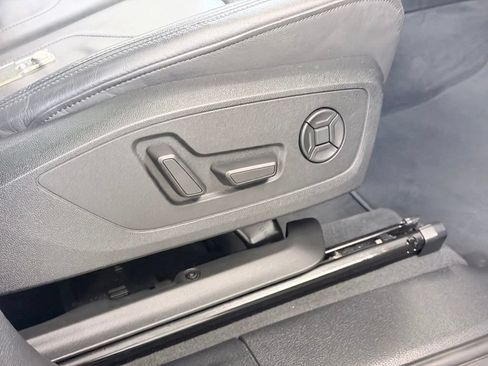 Used 2021 Audi Q3 2.0T Premium w/ Convenience Package AWD/4WD image 36