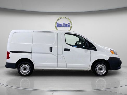Used 2014 Nissan NV200 S FWD image 6