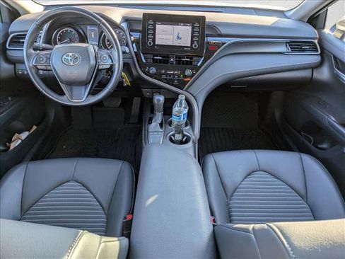 Used 2023 Toyota Camry SE image 15
