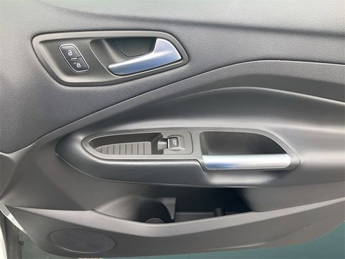 Used 2018 Ford Escape Titanium w/ Ford Safe & Smart Package image 47