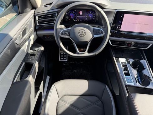New 2026 Volkswagen Atlas Peak Edition AWD/4WD image 11