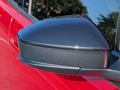 Used 2024 Toyota Prius XLE FWD image 12