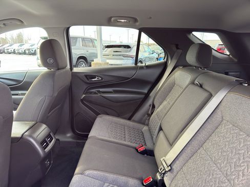 Used 2024 Chevrolet Equinox LT image 32