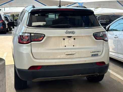 Used 2021 Jeep Compass Limited w/ Elite Exterior Group FWD image 8