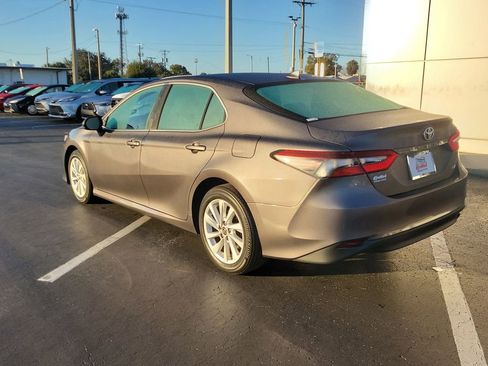 Used 2023 Toyota Camry LE image 4