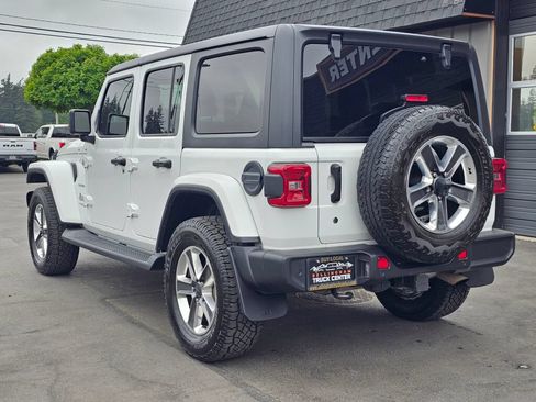 Used 2020 Jeep Wrangler Unlimited Sahara w/ Uconnect 4C Nav & Sound Group AWD/4WD image 3