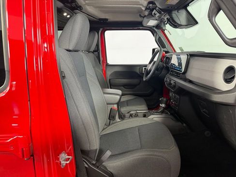Used 2025 Jeep Wrangler Unlimited Sport S 4xe AWD/4WD image 29