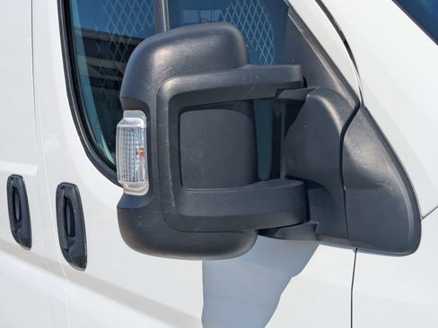 Used 2024 RAM ProMaster 2500 w/ Convenience Group FWD image 11