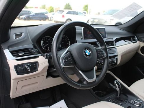 Used 2020 BMW X1 xDrive28i w/ Convenience Package AWD/4WD image 2