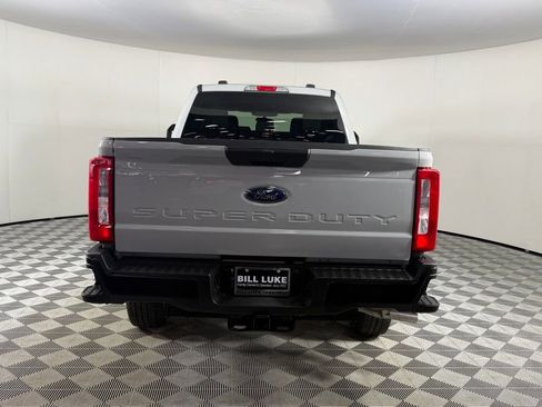 Used 2025 Ford F250 XL w/ FX4 Off-Road Package AWD/4WD image 8