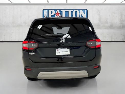 Used 2023 Honda Pilot EX-L image 6