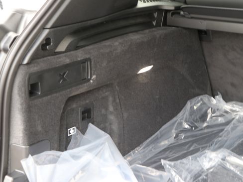 New 2026 BMW X5 M60i image 39