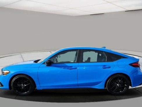Used 2024 Honda Civic Sport image 2