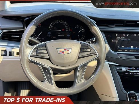 Used 2018 Cadillac XT5 Luxury w/ Driver Awareness Package AWD/4WD image 32