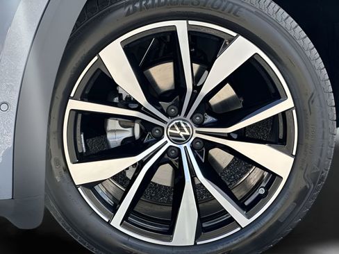 New 2026 Volkswagen Atlas SEL Premium R-Line image 10