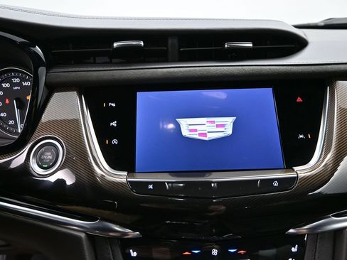 Certified 2025 Cadillac XT6 Premium Luxury w/ Platinum Package AWD/4WD image 11