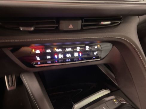 Used 2022 Buick Envision Essence w/ Sport Touring Package image 31