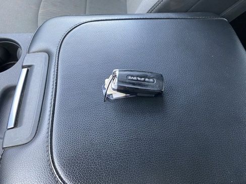 Used 2024 RAM 2500 Big Horn image 28