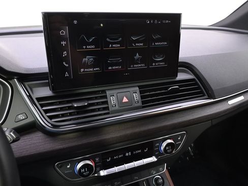 Used 2021 Audi Q5 2.0T Premium Plus w/ Premium Plus Package AWD/4WD image 28