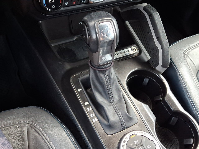 Used 2021 Ford Bronco Outer Banks AWD/4WD image 16