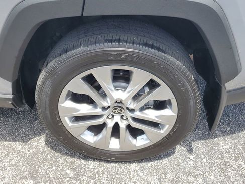 Used 2024 Toyota RAV4 XLE Premium image 5