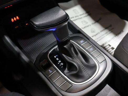 Used 2024 Hyundai Kona SEL image 28