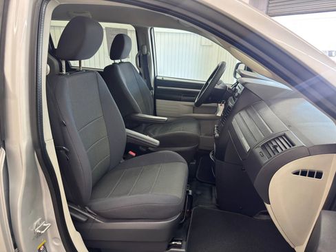 Used 2009 Dodge Grand Caravan SE image 10