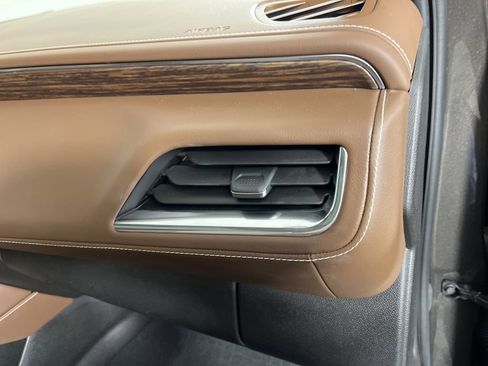 Used 2021 Chevrolet Tahoe High Country w/ Premium Package image 22