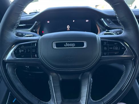 Used 2022 Jeep Grand Cherokee L Overland w/ Advanced Protech Group III image 23