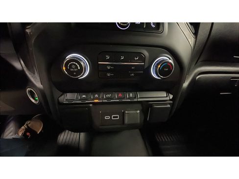 Used 2024 Chevrolet Silverado 1500 Custom image 14