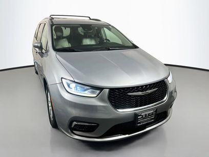 Used 2021 Chrysler Pacifica Touring-L