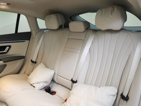 Used 2023 Mercedes-Benz EQS 580 4MATIC Sedan image 25