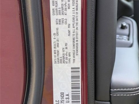 New 2025 Jeep Grand Cherokee L Limited w/ Black Appearance Package image 34