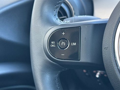 Used 2023 MINI Cooper SE image 26