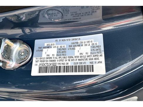 Used 2020 MAZDA MX-5 Miata Club w/ Interior Package RWD image 17
