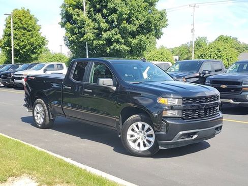 Certified 2020 Chevrolet Silverado 1500 Custom w/ Custom Value Package AWD/4WD image 1