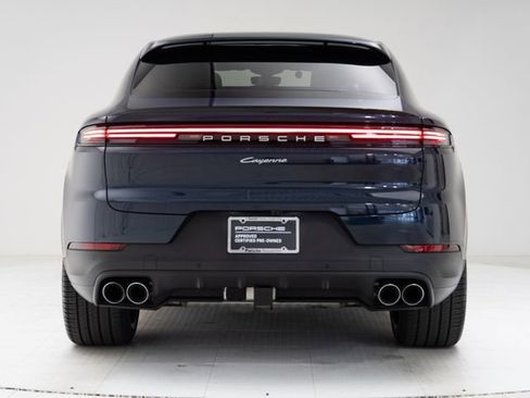 Certified 2025 Porsche Cayenne Coupe AWD/4WD image 35