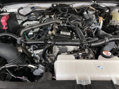 Used 2025 Toyota Tacoma SR5 image 16