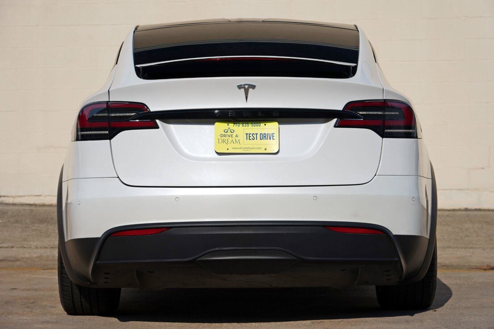 Used 2023 Tesla Model X AWD/4WD image 11