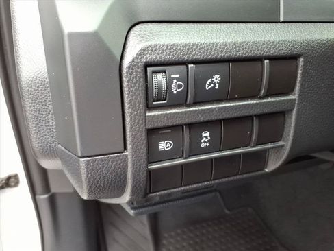 Used 2024 Toyota Tacoma SR AWD/4WD image 27