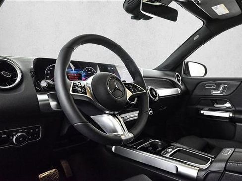 New 2026 Mercedes-Benz GLB 250 4MATIC image 10