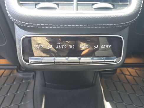 Certified 2025 Mercedes-Benz GLS 450 4MATIC image 31