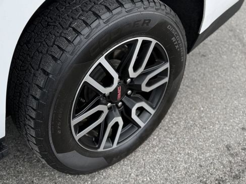 Certified 2023 GMC Yukon XL AT4 w/ AT4 Premium Package image 11