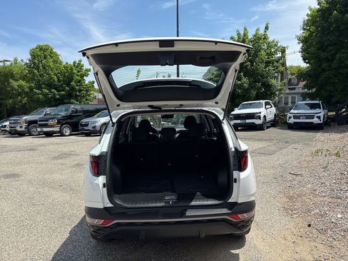 Used 2023 Hyundai Tucson SE AWD/4WD image 5