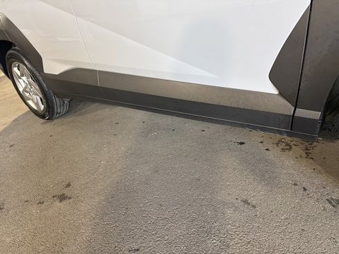 Used 2024 Hyundai Kona SE image 8